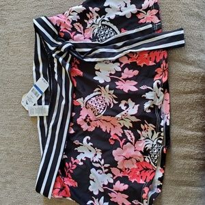 Tommy Bahama Skirted Swim Bottom XL. NWT